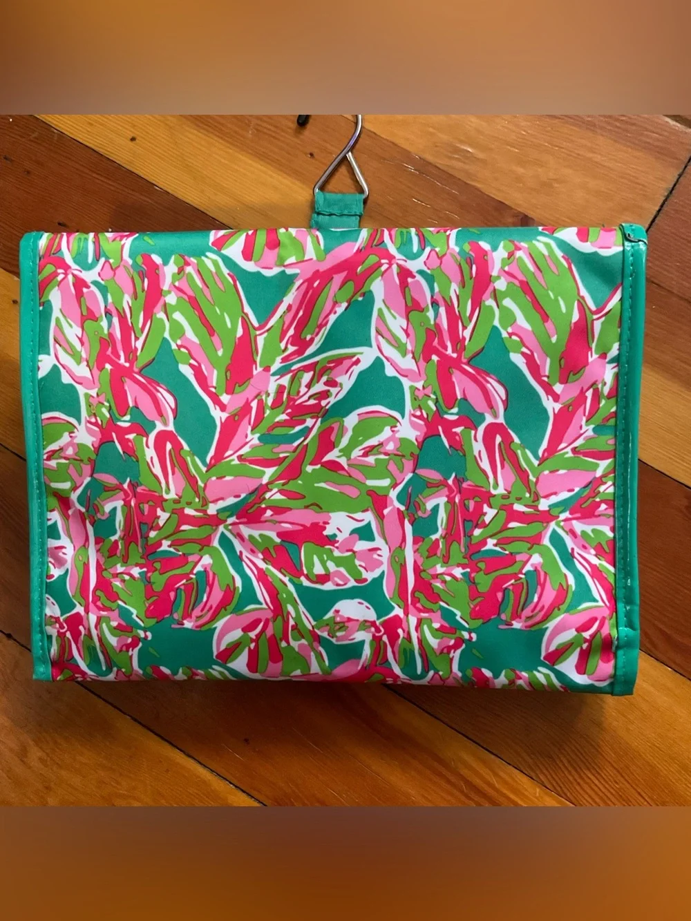 Lily Pulitzer Hanging Cosmetic Travel Organizer, “Just a Pinch” pattern, NWOT
